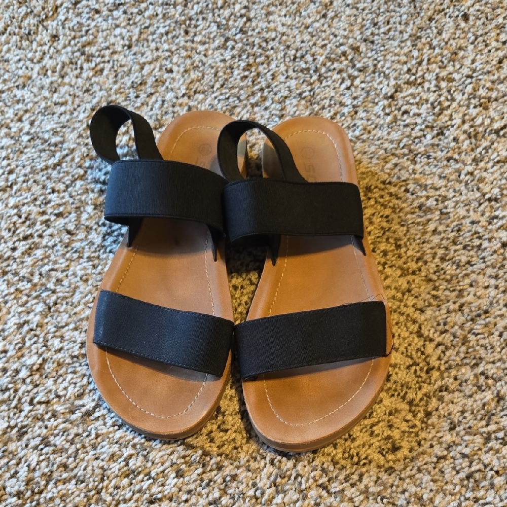 Womens Black Strappy Sandles